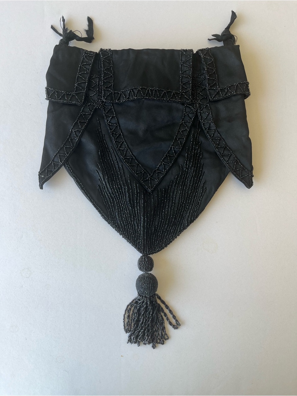 Vintage 1920s Black Beaded Drawstring Reticule Purse Tassel Evening Bag Taffeta